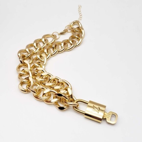 Louis Vuitton Lock and Key Gold Color with Gold Plated Chain Necklace - Picture 8 of 8